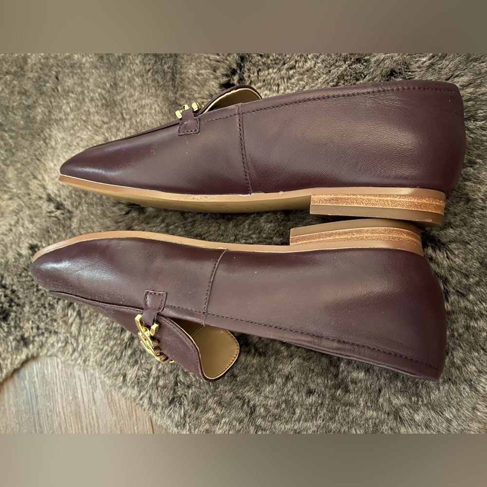 Like new: Ann Taylor burgundy chain loafers - Picture 5 of 6